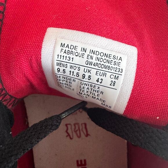 Converse Chuck Taylor Black Patent Leather Sneakers Unisex Size 9.5 M/11.5 W - Picture 8 of 8